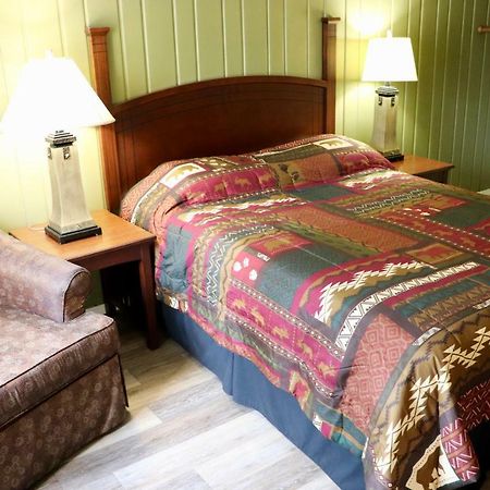Libby Evergreen Extension汽车旅馆 外观 照片
